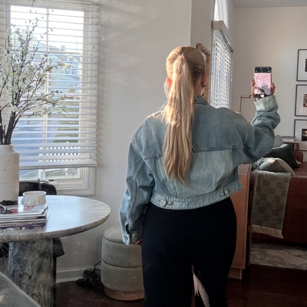 Zara Cropped Denim Jacket -XS-NWOT - Picture 2 of 7